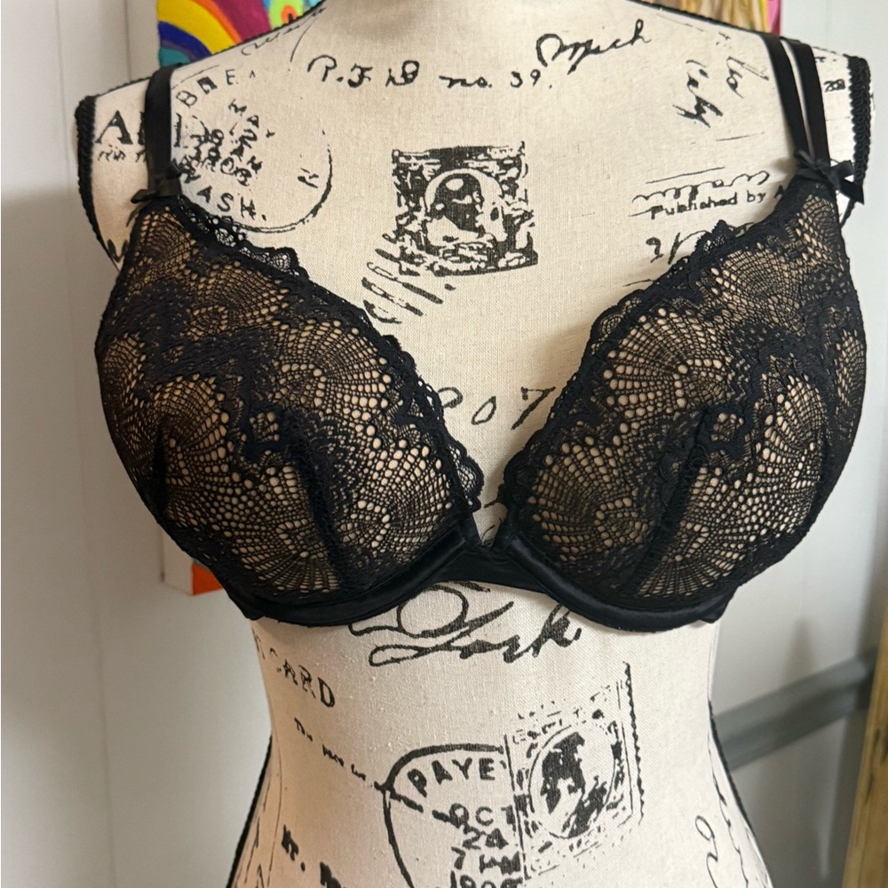 Like new. Cacique plunge black lace bra